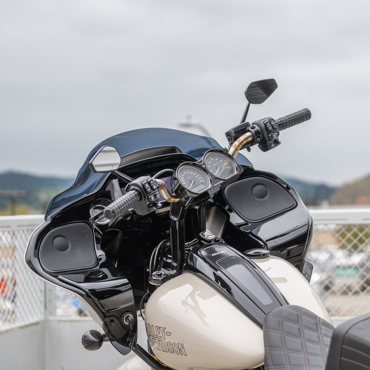 Arlen Ness MX Moto Lenker aus handverschweißtem Edelstahl