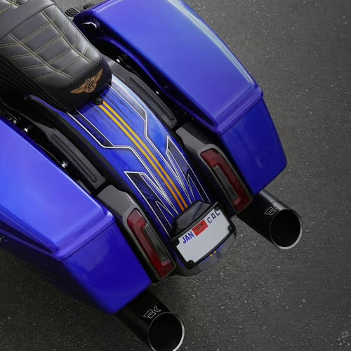 Arlen Ness Carbon Fiber Taillight Covers – Touring, blaues Motorrad